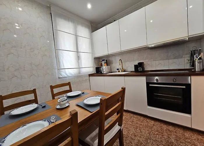 Precioso Piso Junto Ayuntamiento Апартаменты *